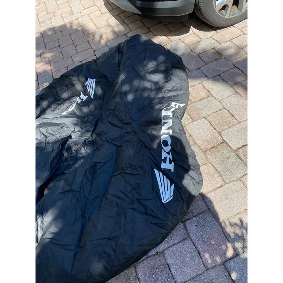 Honda 08P34-MFE-200 Cycle Cover - Picture 13 of 16